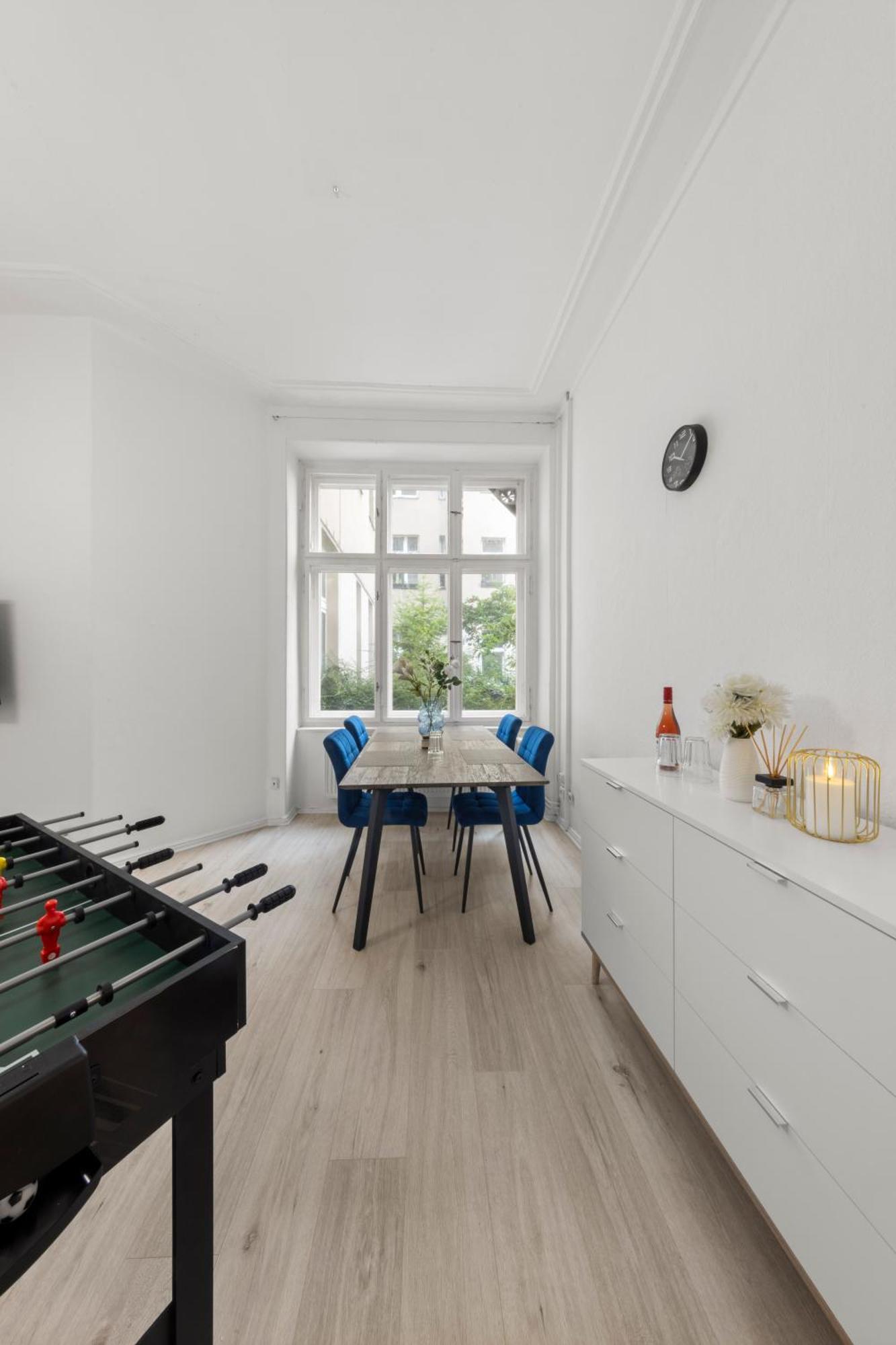 Appartamento 62Qm2, Massageseat, Billard-Table, King-Sized Bed Berlino Esterno foto